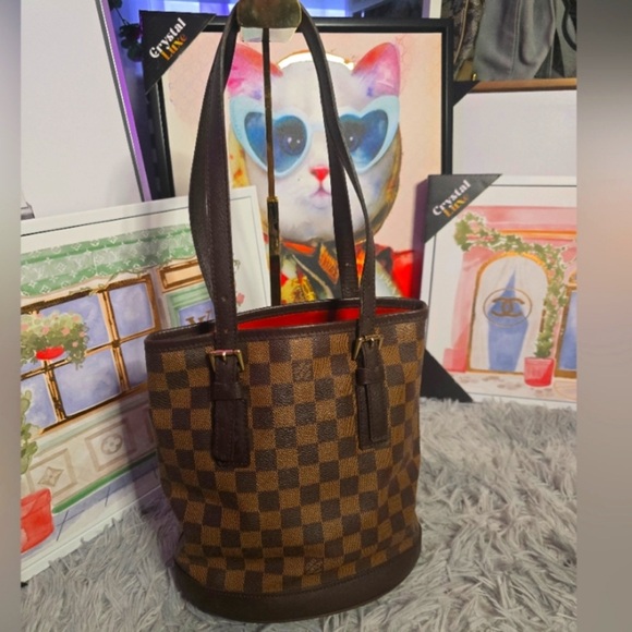 Louis Vuitton Damier Ebene Marais Bucket Bag (EUC) - Picture 2 of 15